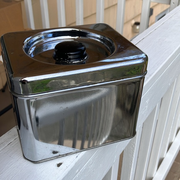 Beauty Ware by Lincoln Chrome Tea Cannister w. Lid 6.15x4.5x5" - Picture 4 of 17